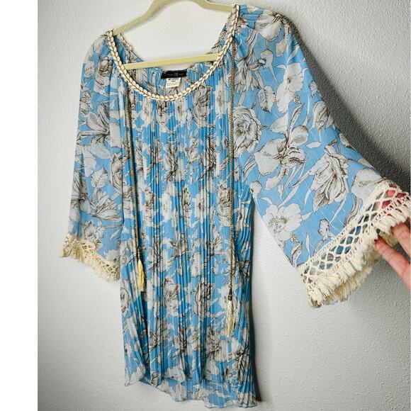 My Story Paris Cream & Blue Accordian Pleat 3/4 Sleeve Blouse S - Picture 1 of 16